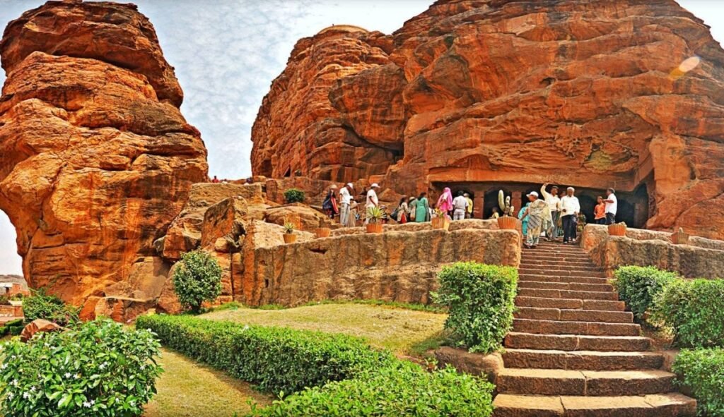 Discover Badami Caves – Ancient rock-cut cave temples showcasing stunning architecture, intricate carvings, and rich heritage, reflecting the grandeur of Chalukyan art in Karnataka.