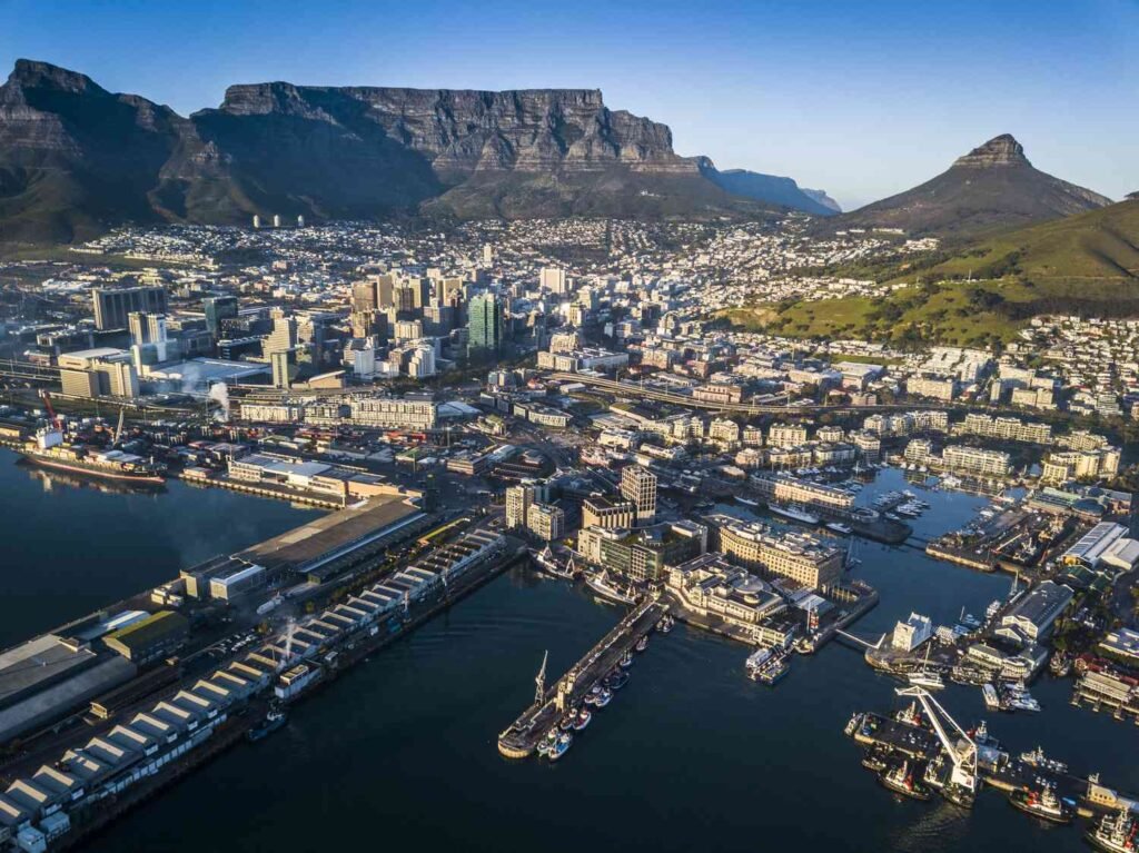 Cape Town, South Africa: A Stunning Coastal City Known for Table Mountain, Vibrant Culture, and Scenic Winelands