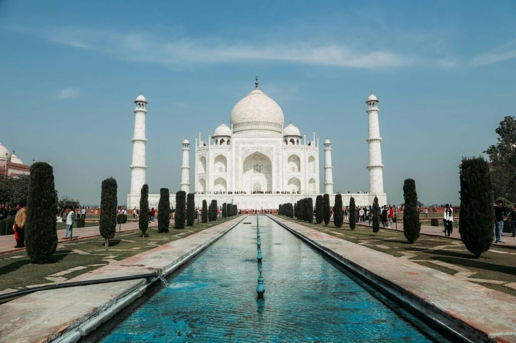 Agra, Uttar Pradesh: Home to the Iconic Taj Mahal, Rich Mughal Heritage, and Stunning Architectural Marvels